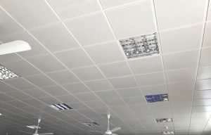 So Sánh độ Bền Của Trần Nhôm Thả Với Các Loại Trần Khác